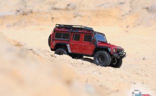 Land Rover Defender model RC firmy Traxxas